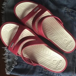 Croc wedge sandals